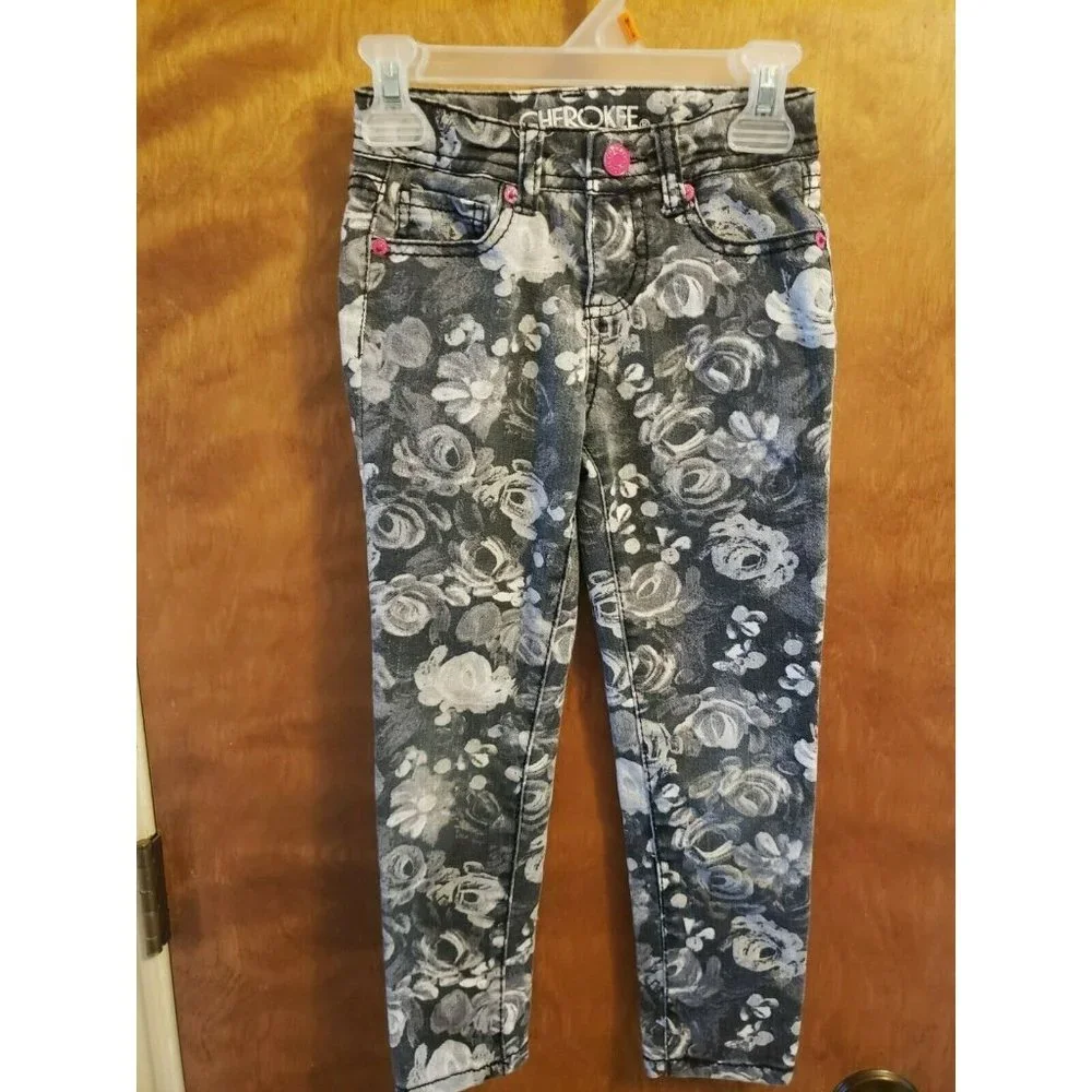 Girls Justice Love One Another‎ Shirt with Gloves Size 7